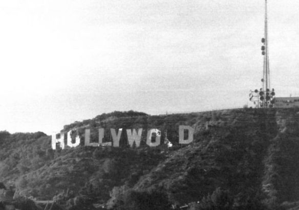Hollywood_Sign_1970s_9194